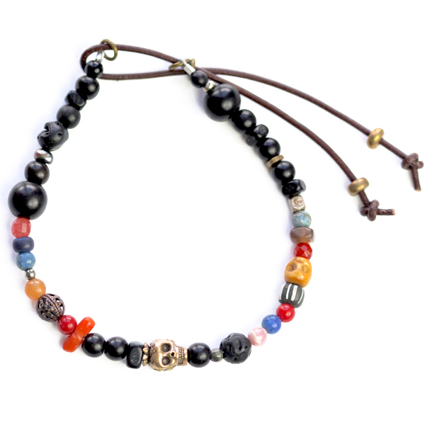 catherine-michiels-bracelet-stardust-ebene-perles-africaines-et-bob-bronze