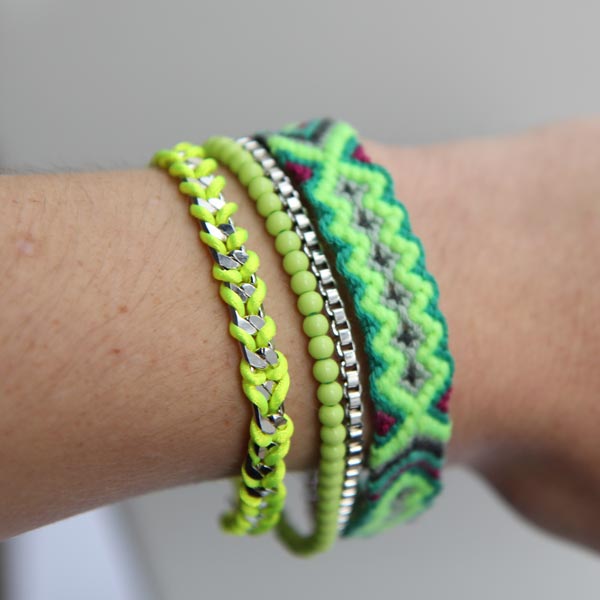 bymatemonsac-bracelet-manchette-vert-jaune-fluo-porte