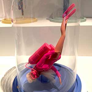 barbie-plonge-musee-arts-decoratifs