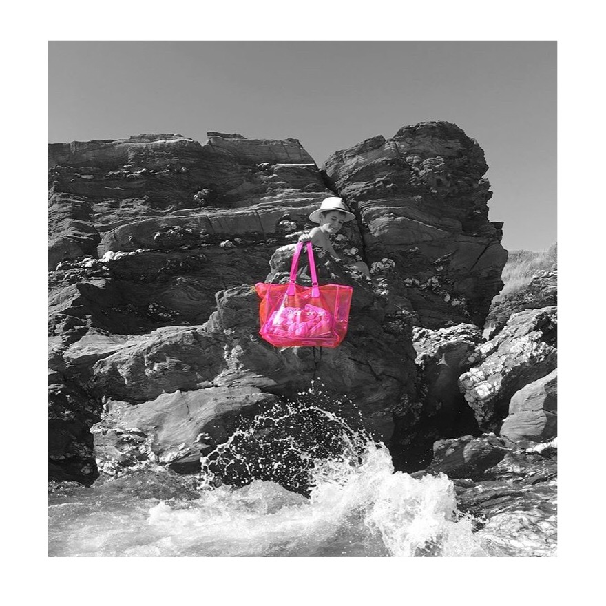 cabas de plage transparent vinyle rose fluo mate mon sac