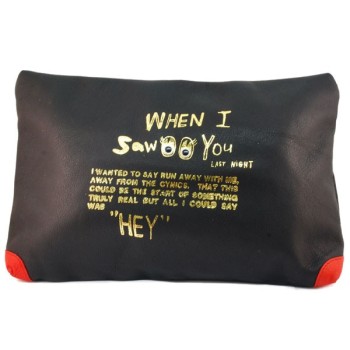 pochette en cuir noir de la marque Paris House de face