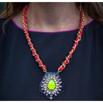 Collier strass et plexiglas jaune