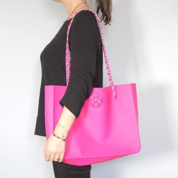 Cabas matelasse en silicone fuchsia