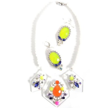 Collier Freshka strass et plexiglas