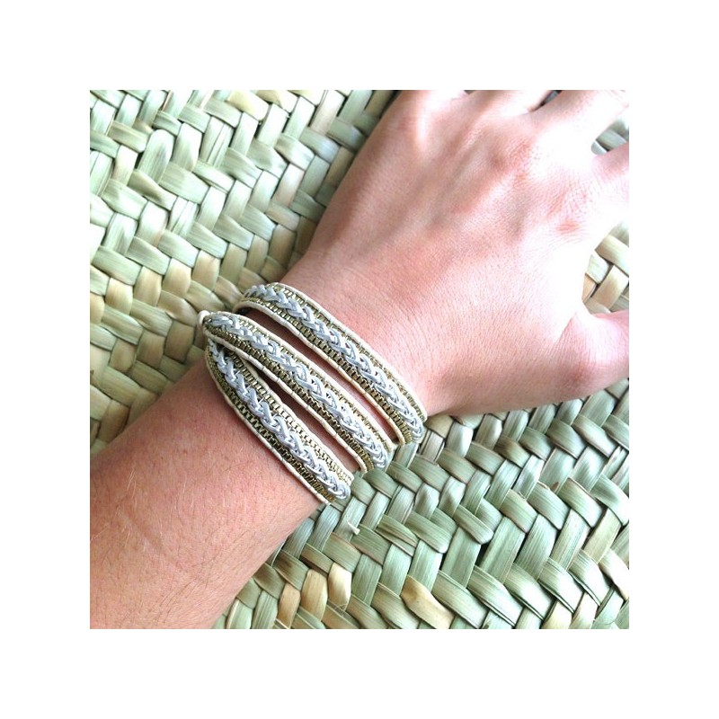 Nakamol Bracelet wrap or et lien tressé argent sur lien en cuir rose pâle