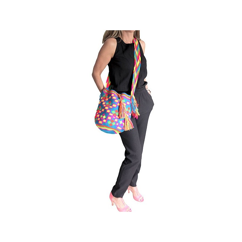 Sac Mochila Noir porté bandoulière