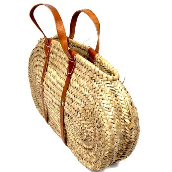 Flat urban straw basket and leather handles