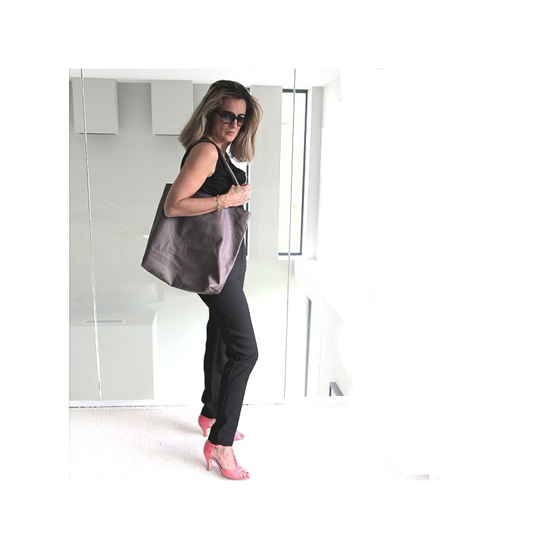 Cabas en cuir porté épaule