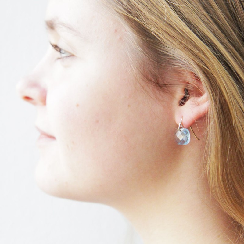 Boucles d oreilles or et quartz bleu ciel