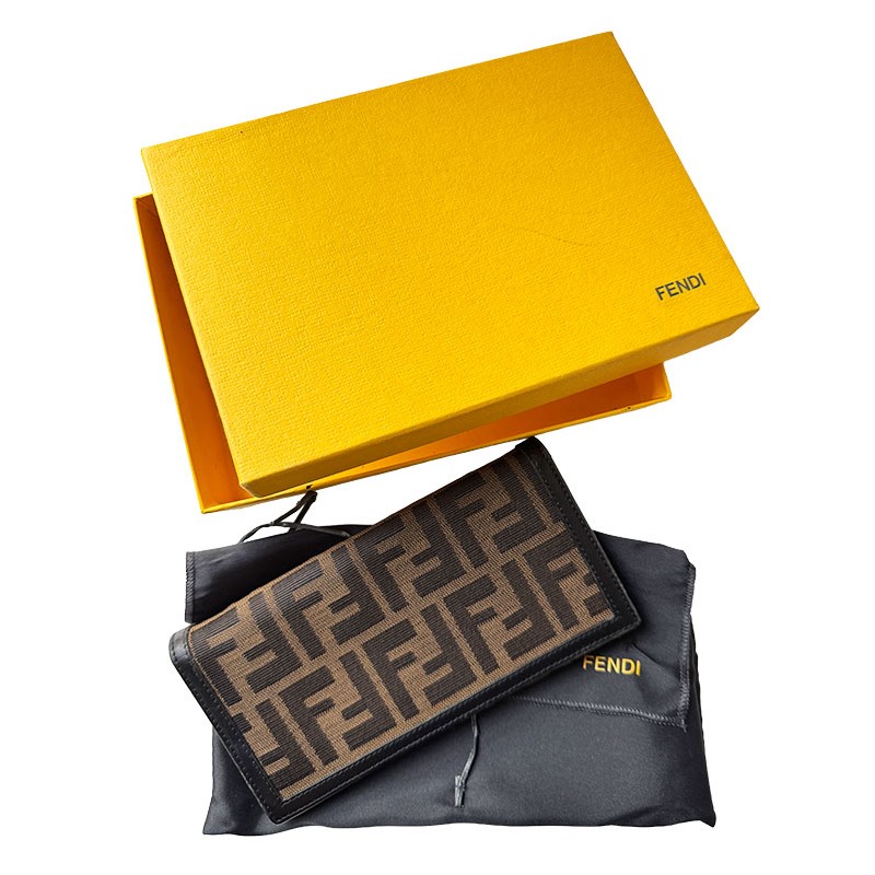 fendi Portefeuille seconde main toile et cuir et sa boite