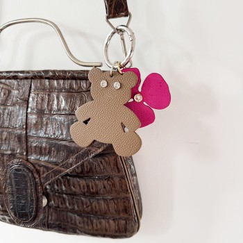 Brown croc-effect vintage leather bag