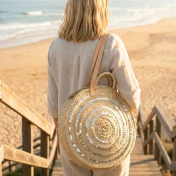Round beach basket in natural straw with sequin detail