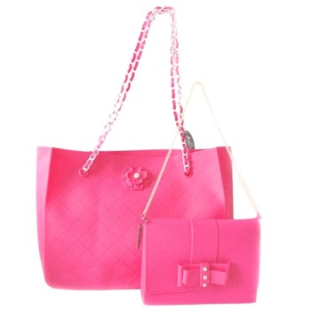 Fuchsia silicone shoulder bag with quilted finish
