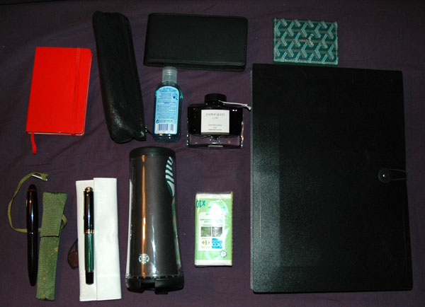 goyard-cabas-voltaire-noir-homme-contenu goyard-cabas-voltaire-noir-homme-contenu