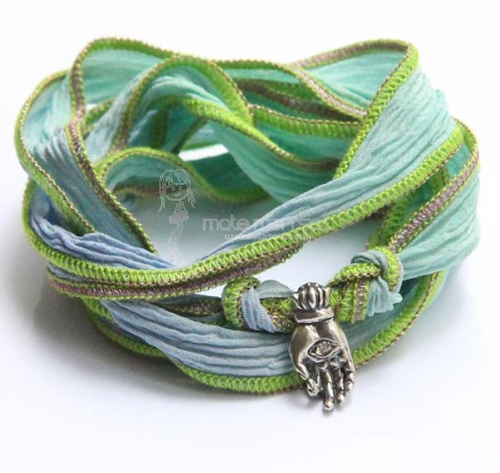 Catherine Michiels lucky charm Mudra