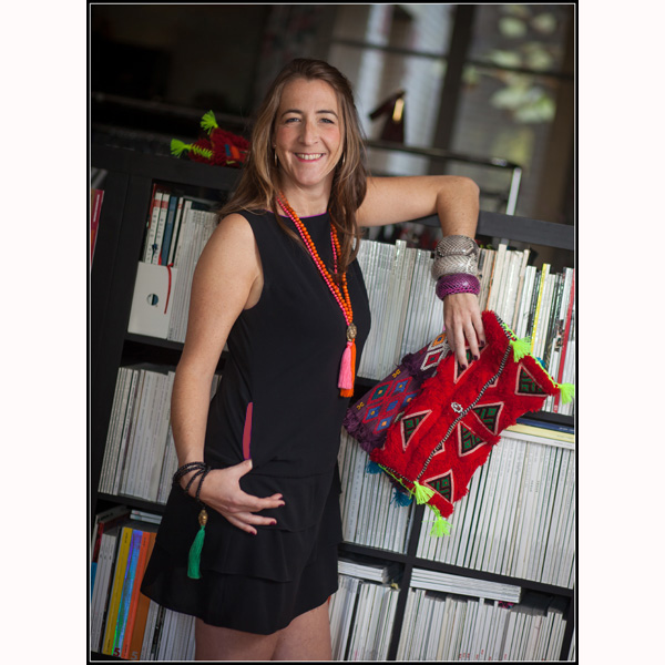 etite-robe-noire-coco-pochette-kilim