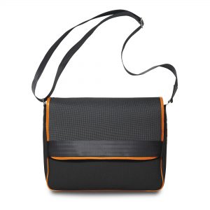 entre-deux-retros-besace-Miky-tissu-recycle-HD