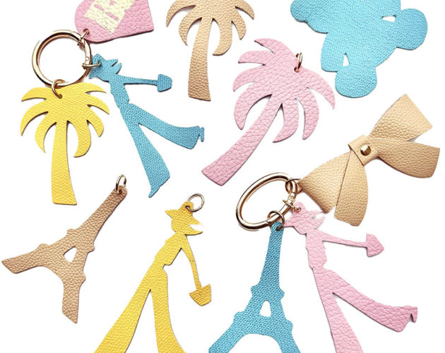 bijoux de sac en cuir upcycle de maisons de luxe crees par maud fourier